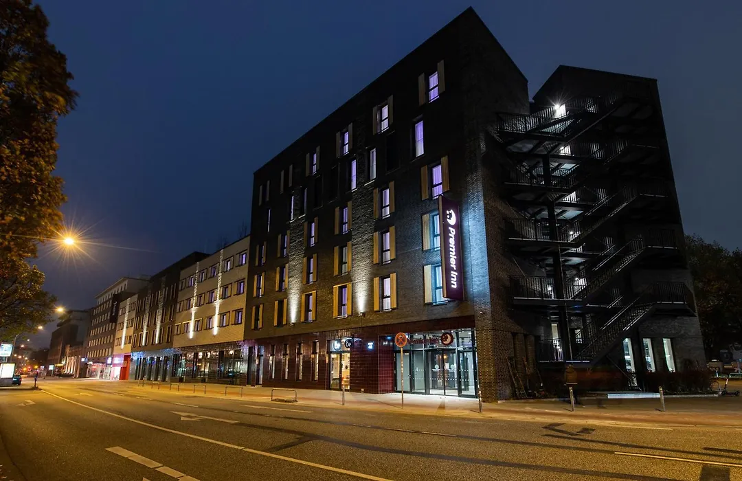 Premier Inn Hamburg St. Pauli-1